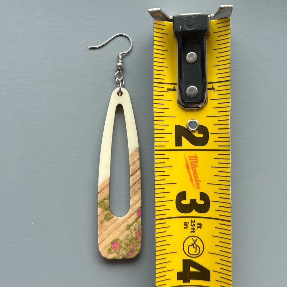Wood and Resin Earrings - Picture 2 of 3